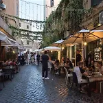 Urban Oasis Near Termini With Patio, Int1b Appartement