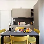 Urban Oasis Near Termini With Patio, Int1b Appartement Rome