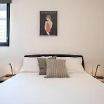 Urban Oasis Near Termini With Patio, Int1b Rome