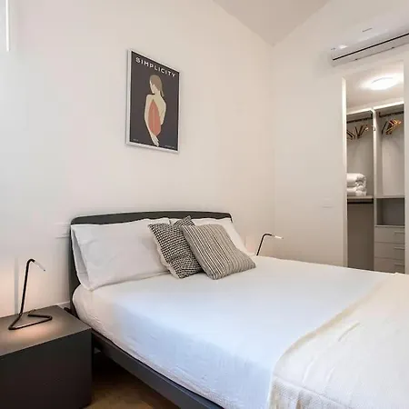 Urban Oasis Near Termini With Patio, Int1b * Rom