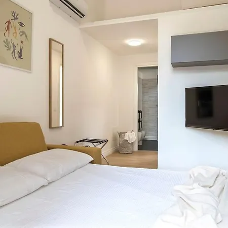 Urban Oasis Near Termini With Patio, Int1b Lejlighed Rom