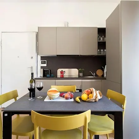 Urban Oasis Near Termini With Patio, Int1b Lejlighed Rom