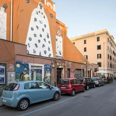 Urban Oasis Near Termini With Patio, Int1b Lejlighed
