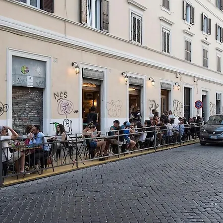 Urban Oasis Near Termini With Patio, Int1b Rom