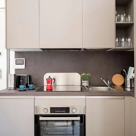 Urban Oasis Near Termini With Patio, Int1b