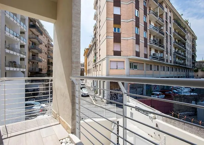 Urban Oasis Near Termini With Patio, Int1b Lägenhet *