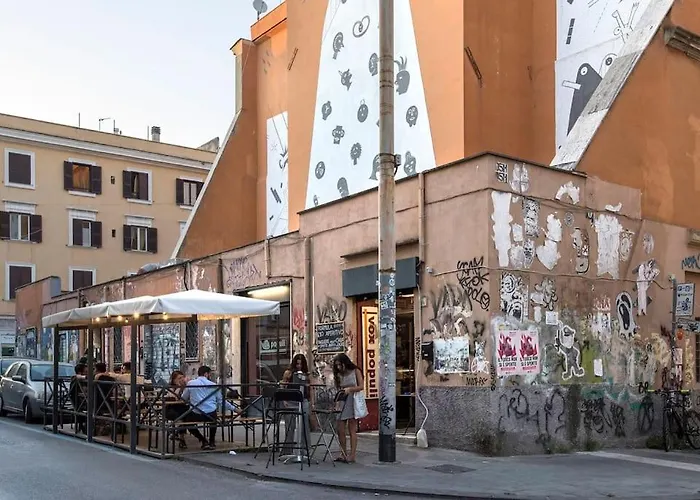 Lägenhet Urban Oasis Near Termini With Patio, Int1b