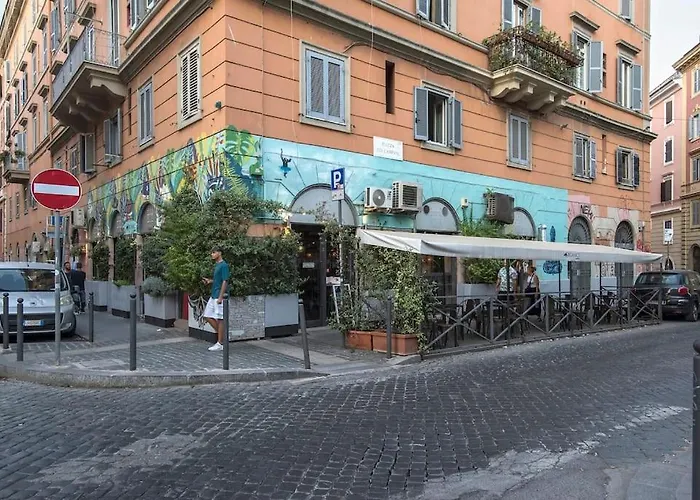 Lägenhet Urban Oasis Near Termini With Patio, Int1b Rom